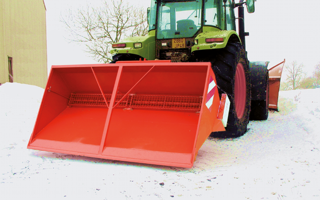 Saleuse d'occasion, chasse neige et épandeuses - France